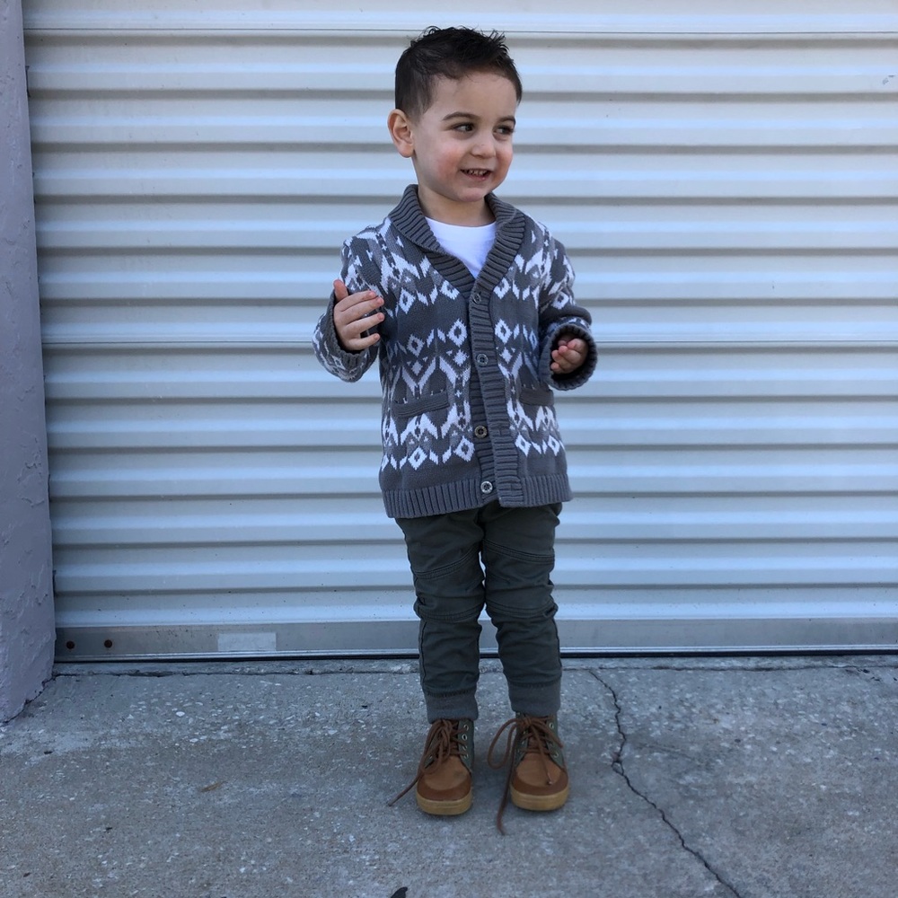 Gap Kids sweater - Size 4T, Grey and White woven
